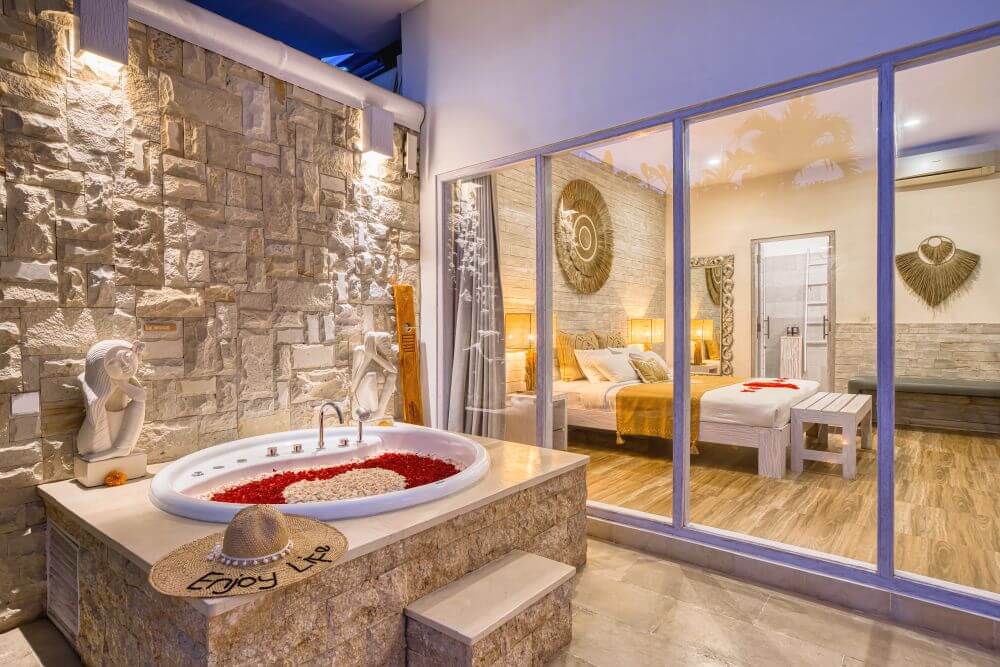 balicosy romantic1 bedroom villa legian flower jacuzzi